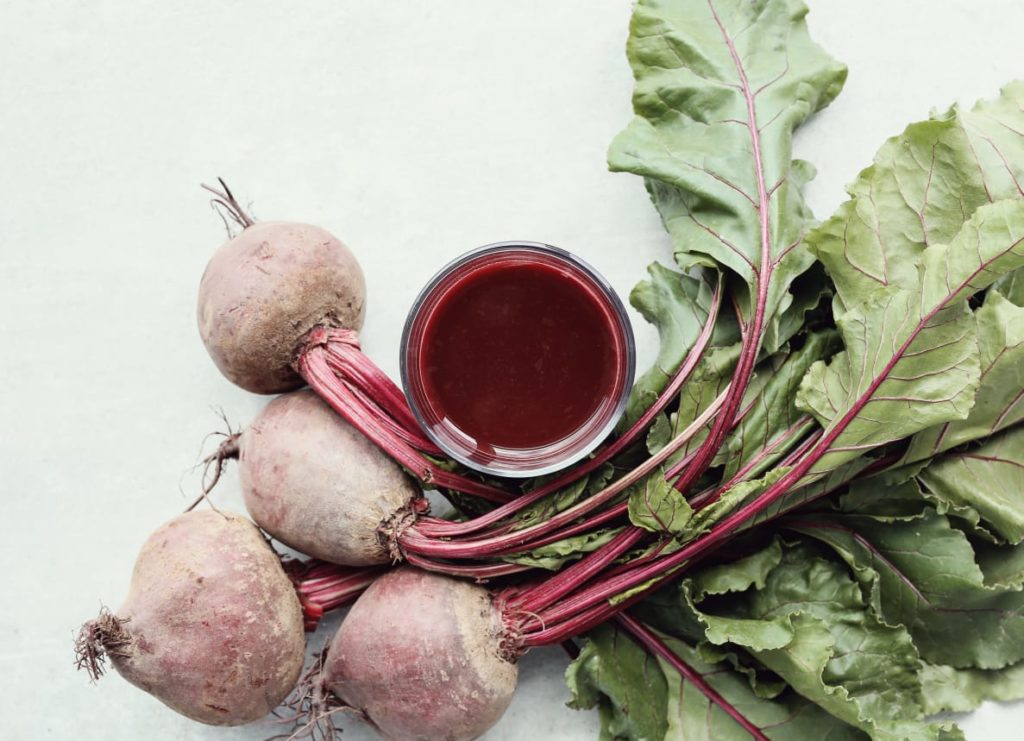 Beetroot : हिमोग्लोबिन वाढविण्यासाठी, शरीराची कार्यक्षमता वाढविण्यासाठी बीट गुणकारी जाणून घ्या बीट खाण्याचे इतर फायदे