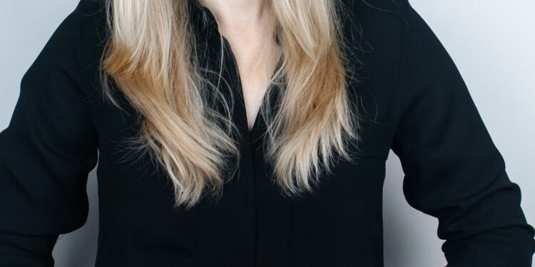 जेवणानंतर पोट फुगतं का? मग ‘हे’ घरगुती उपाय करून पाहा