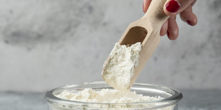 प्रोटीन पावडरचे सेवन आरोग्यास हानिकारक का ठरू शकते?